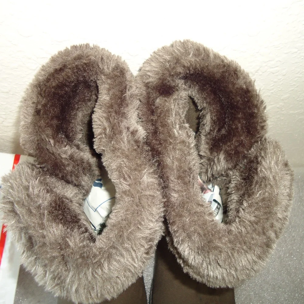 Airwalk Women's Brown Suede Faux Fur Lined Toggle Button Boots Winter Shoes 11 - Picture 8 of 13
